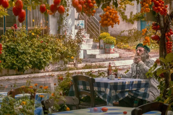 Mediterrane Küche und frische Zutaten als Hintergrundbild für die Rezepte